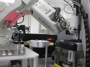 ربات مفصلی 4 محوری آزمایشگاهی